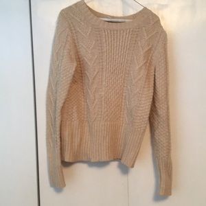 Gap cable knit sweater. Size L. Very cute